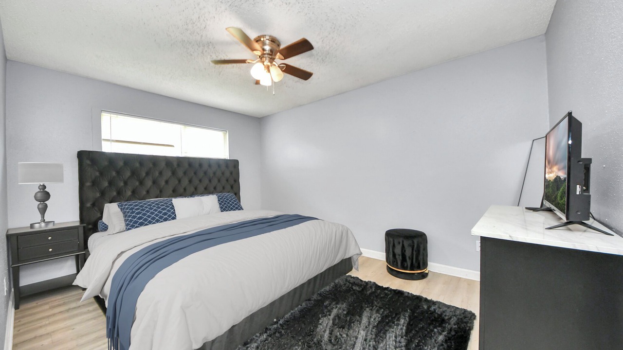 Photo of Bedroom in North Shore