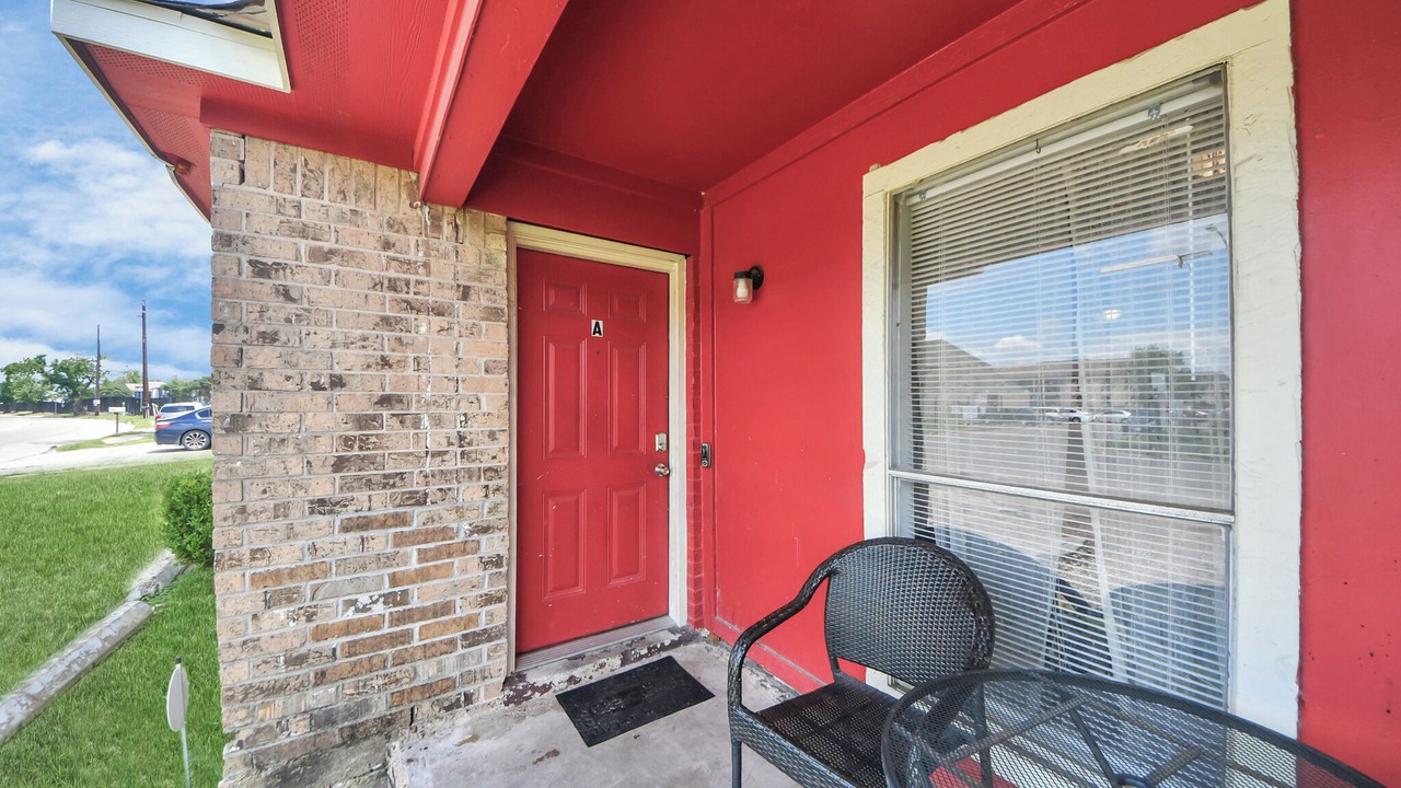 Photo of Patio Balcony in North Shore