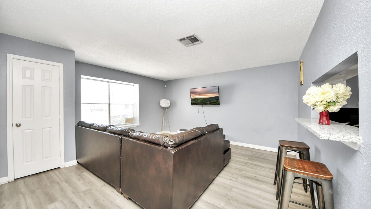 Photo of Livingroom in North Shore