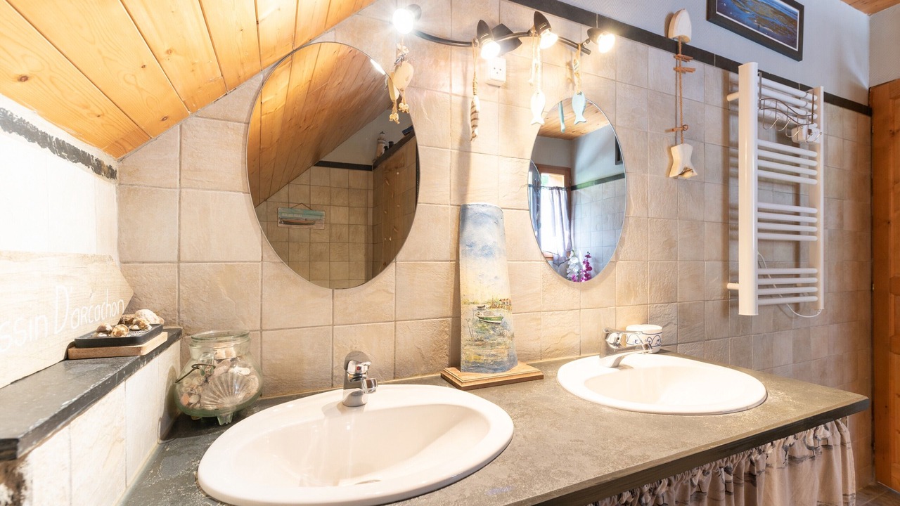 Photo of Bathroom in Bazus-Aure