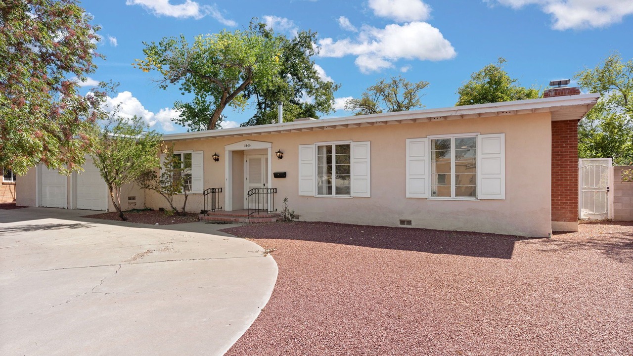 Photo of Outdoor in Altura Addition