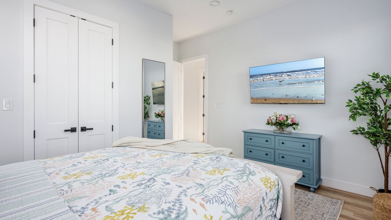 Photo of Bedroom in Crystal Beach