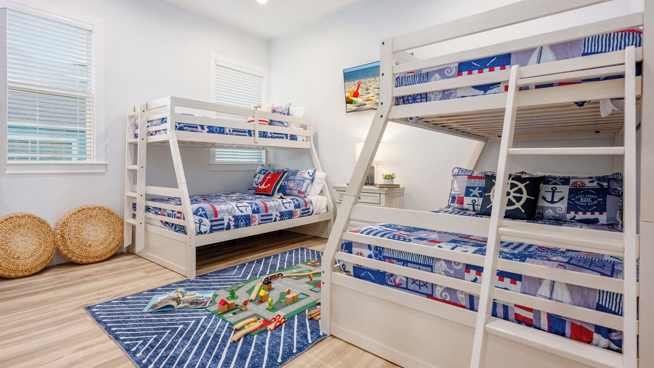 Photo of Bedroom in Crystal Beach