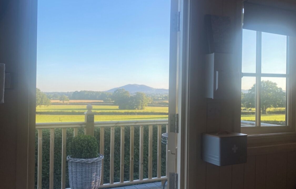 Photo of Others in Broadwas