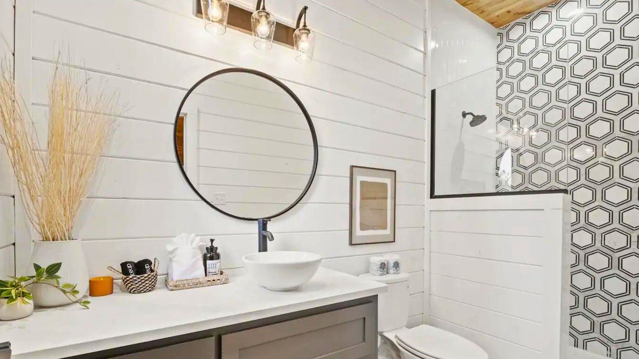 Photo of Bathroom in Pickens