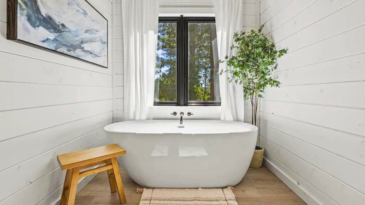 Photo of Bathroom in Pickens