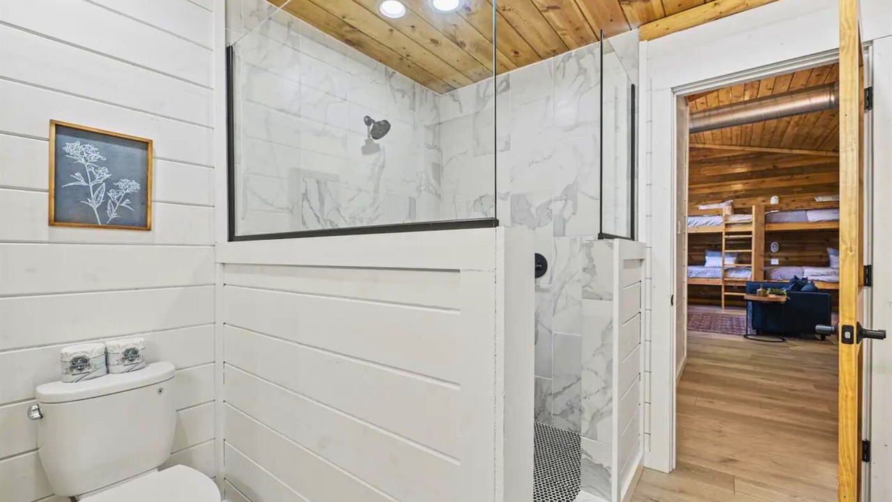Photo of Bathroom in Pickens