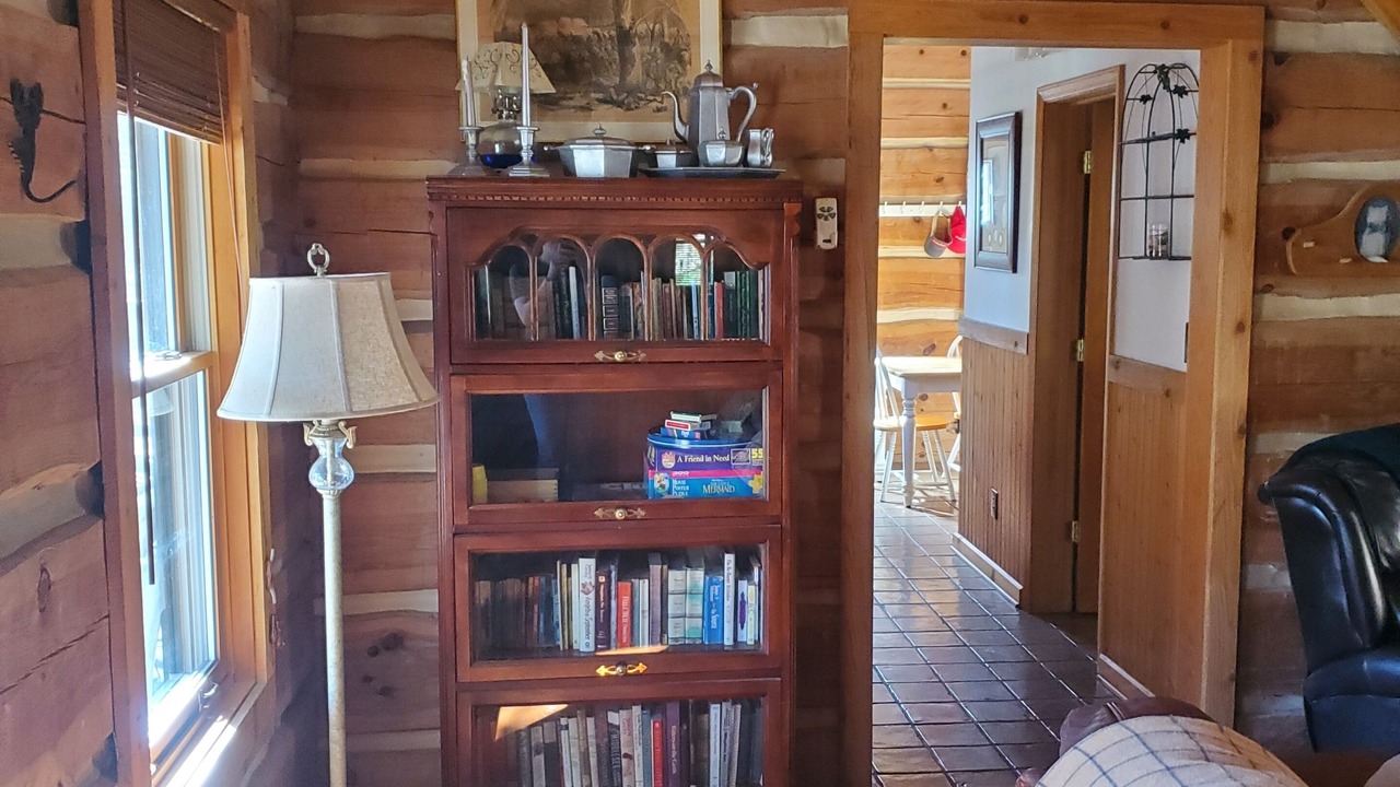 Photo of Livingroom in Canton