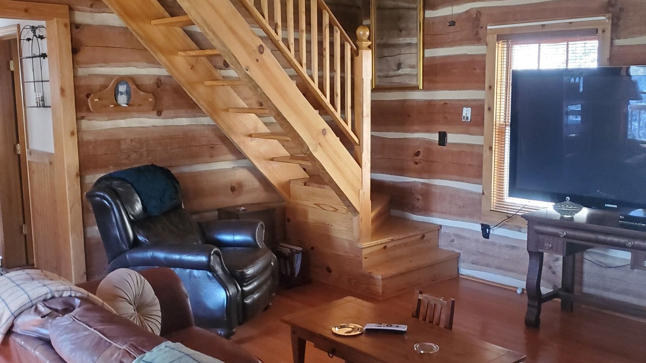 Photo of Livingroom in Canton