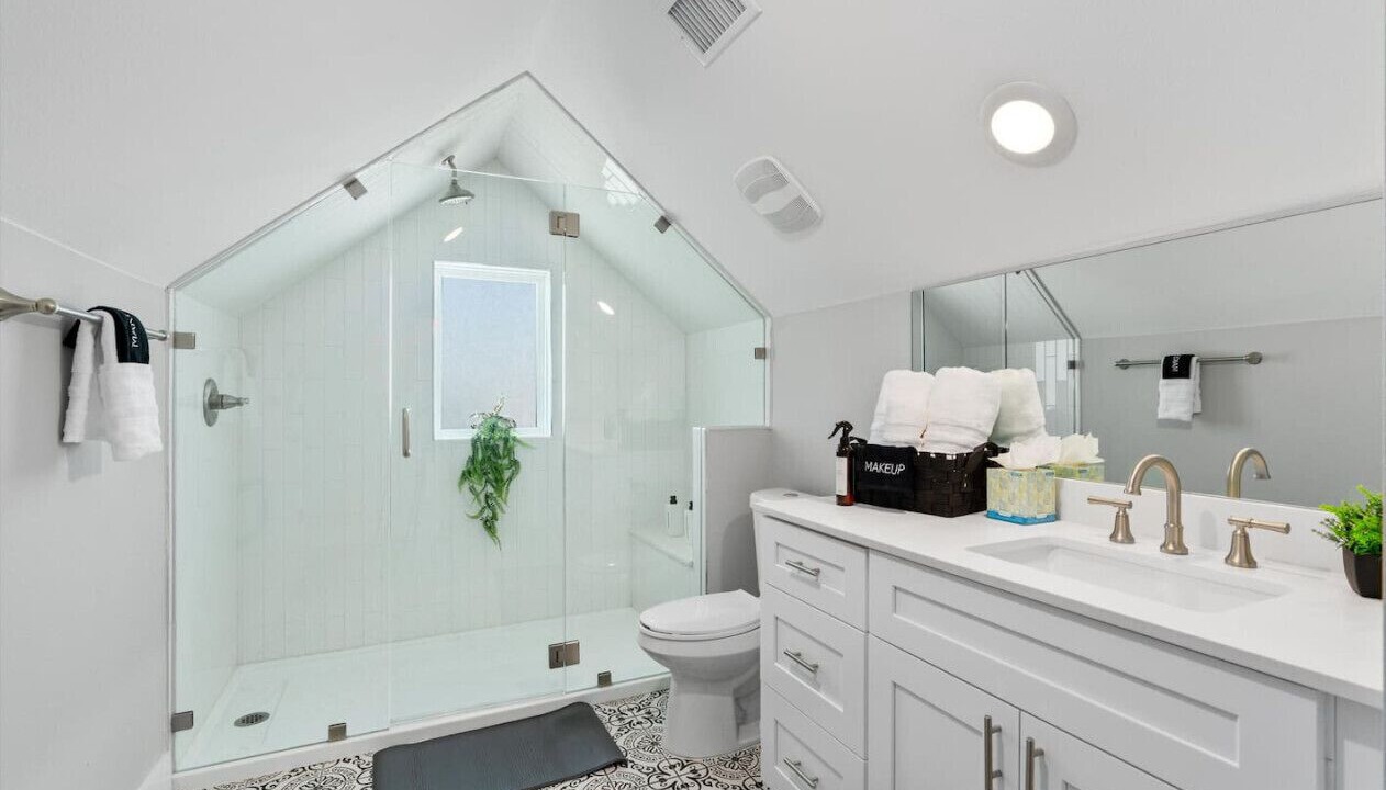 Photo of Bathroom in University Hills and Windsor Park