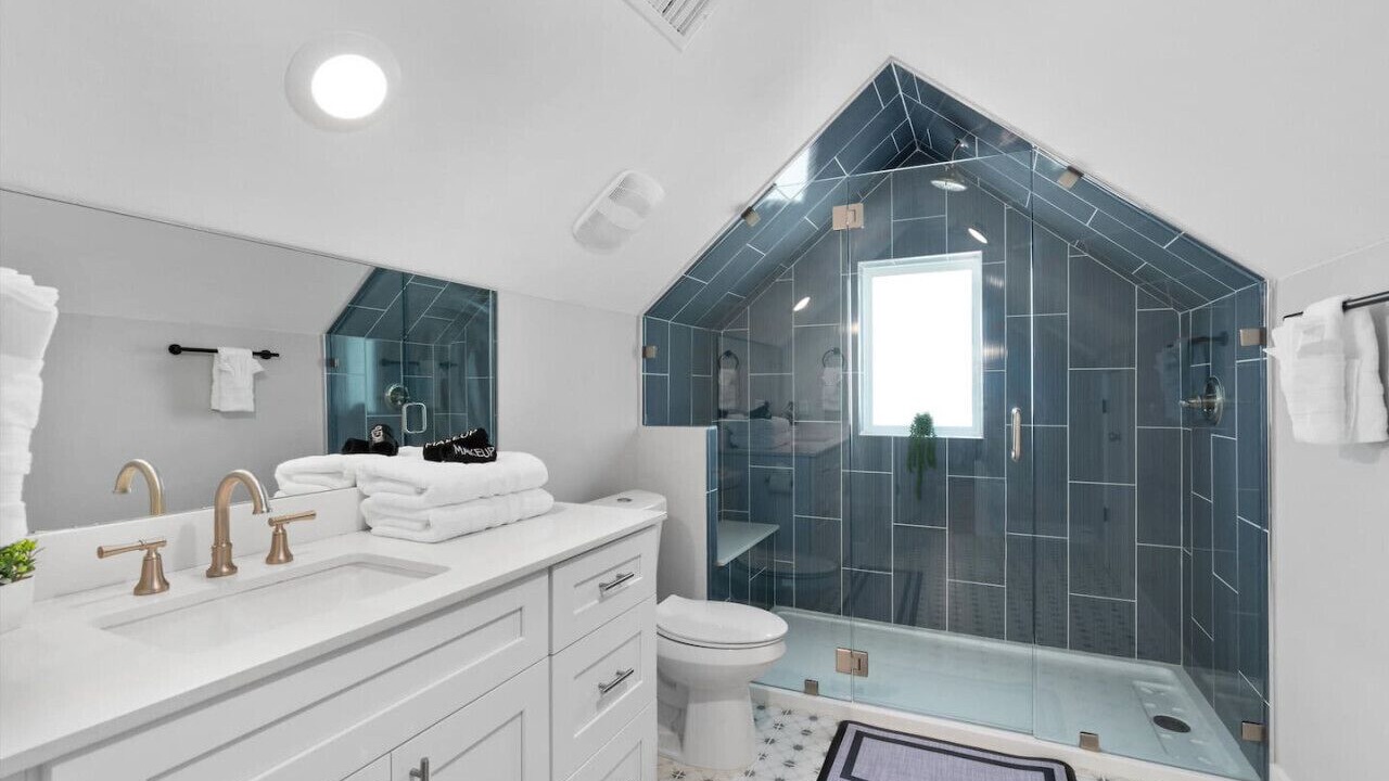 Photo of Bathroom in University Hills and Windsor Park