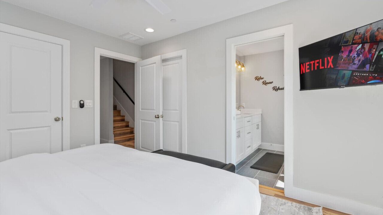 Photo of Bedroom in University Hills and Windsor Park