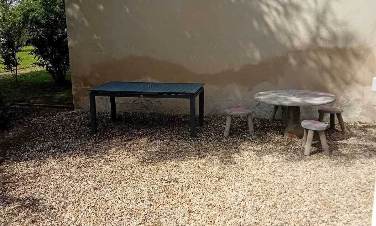 Photo of Outdoor in Ambrault