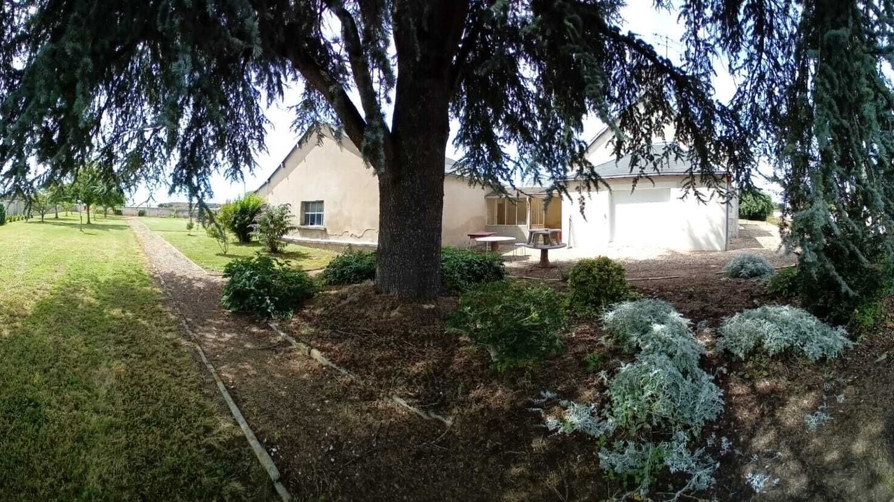 Photo of Outdoor in Ambrault