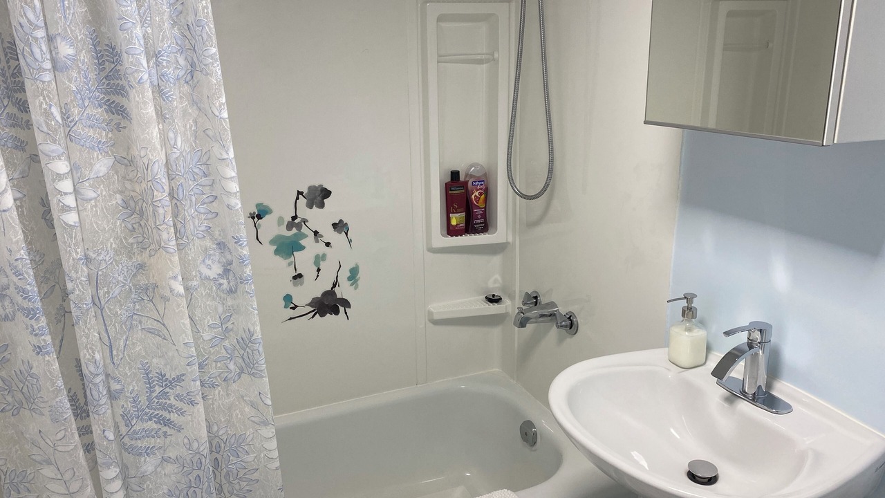 Photo of Bathroom in Clairlea