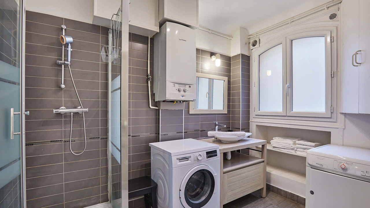 Photo of Bathroom in 10th Arrondissement