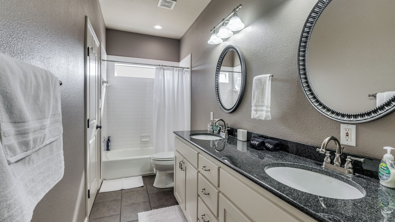 Photo of Bathroom in Fort Worth Cultural District