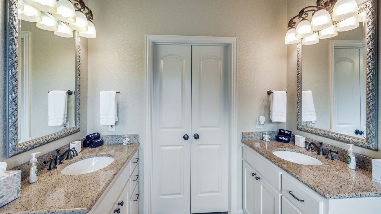 Photo of Bathroom in Fort Worth Cultural District