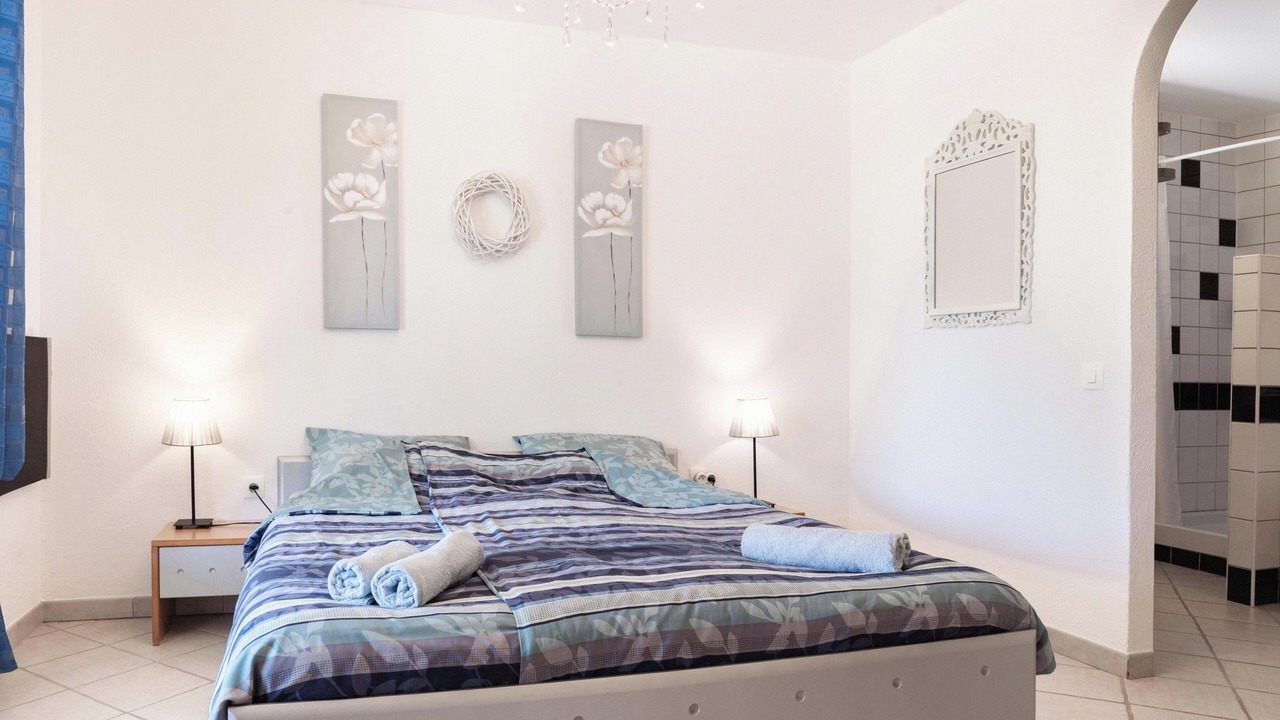 Photo of Bedroom in Siran