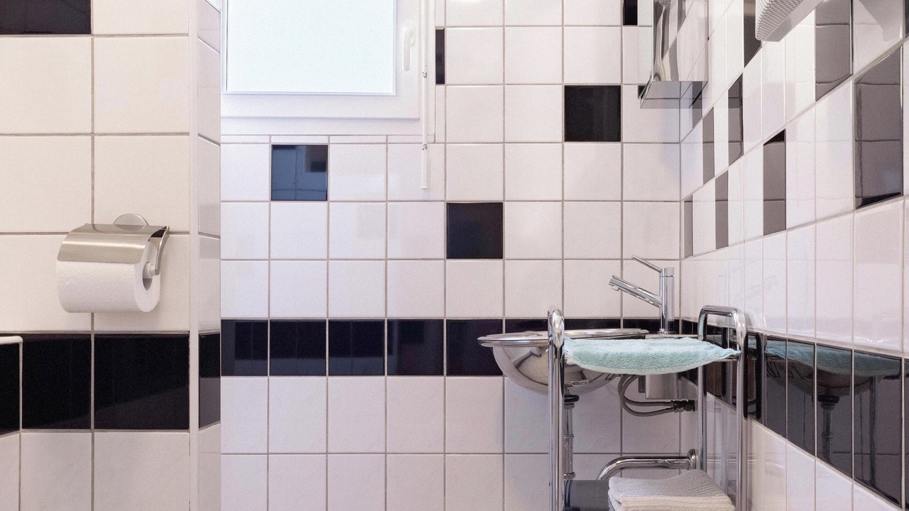 Photo of Bathroom in Siran