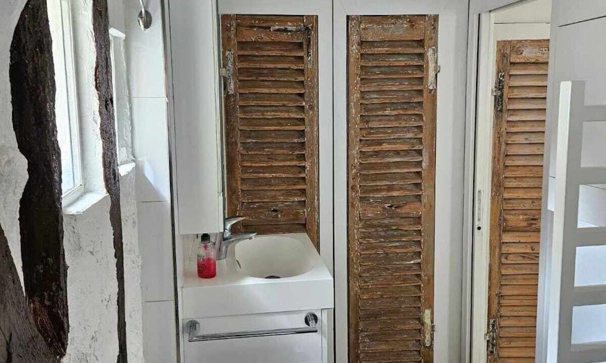 Photo of Bathroom in Saint-Victor