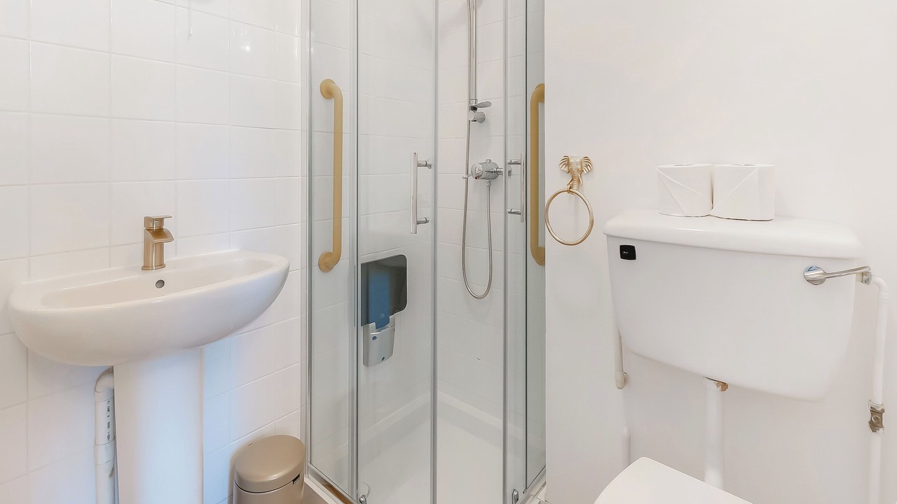 Photo of Bathroom in Tankerton