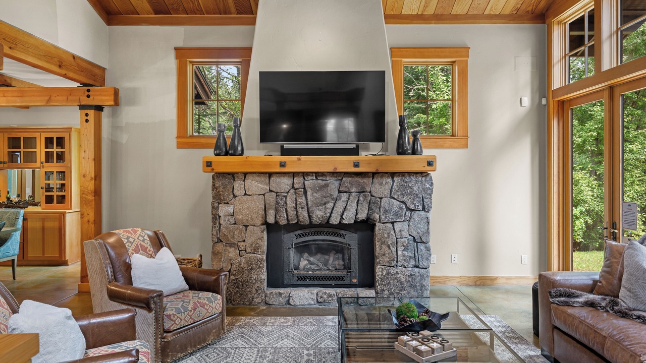 Photo of Livingroom in Ponderosa Palisades