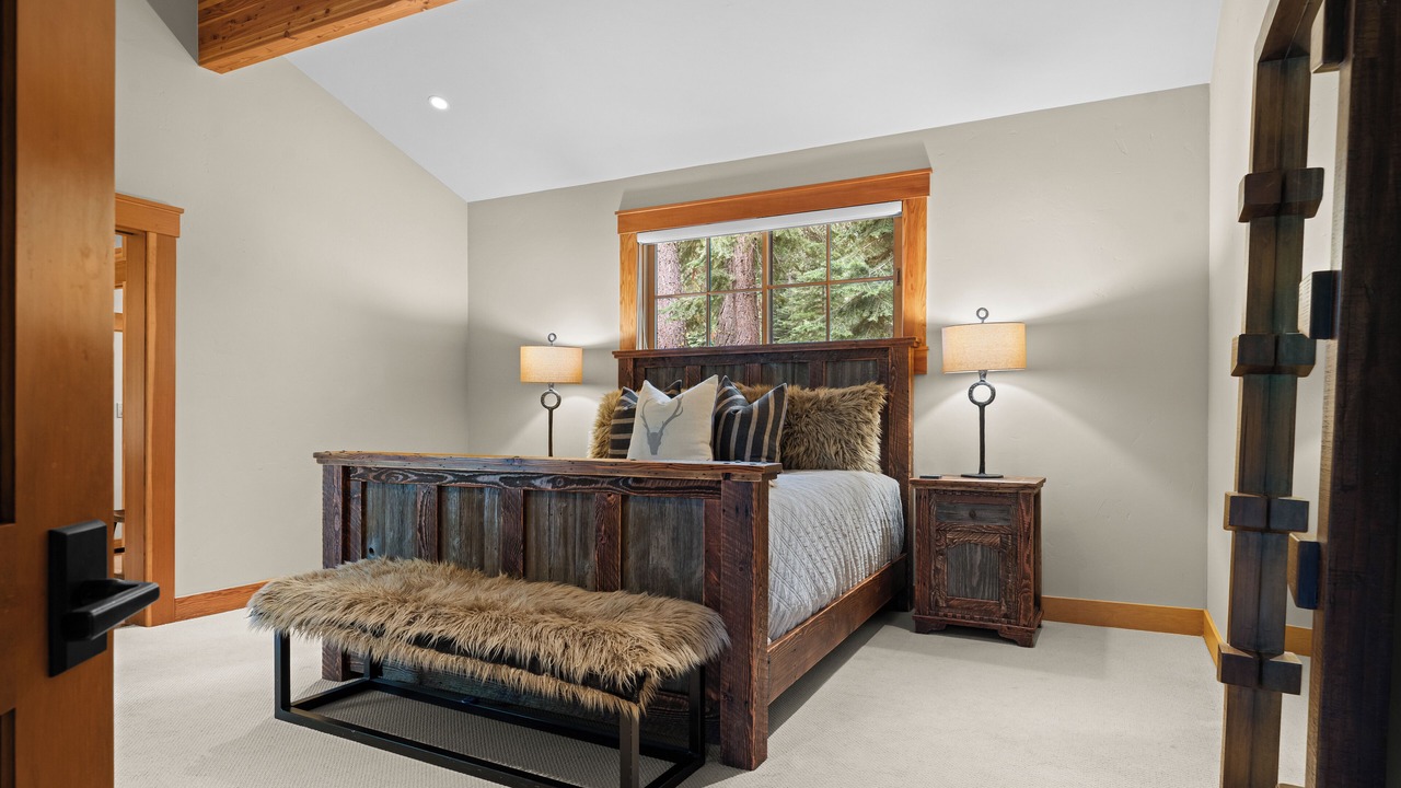 Photo of Livingroom in Ponderosa Palisades