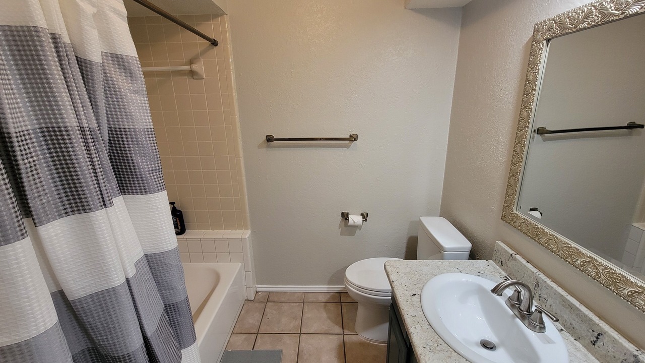 Photo of Bathroom in Far North Dallas
