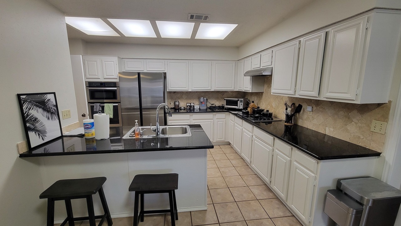 Photo of Kitchen in Far North Dallas