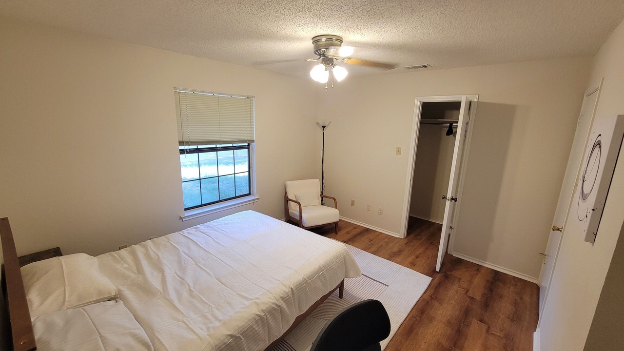 Photo of Bedroom in Far North Dallas