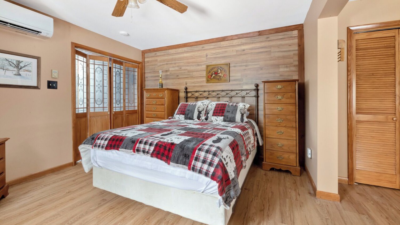 Photo of Bedroom in Narrowsburg