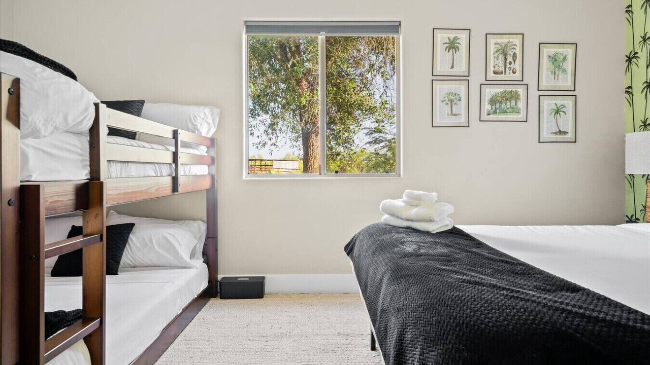 Photo of Bedroom in Pinnacle Peak