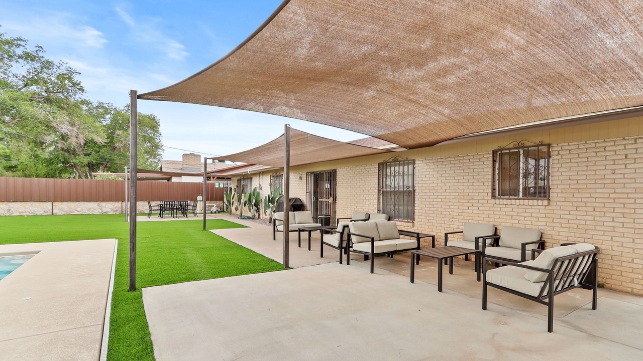 Photo of Patio Balcony in Biggs Field
