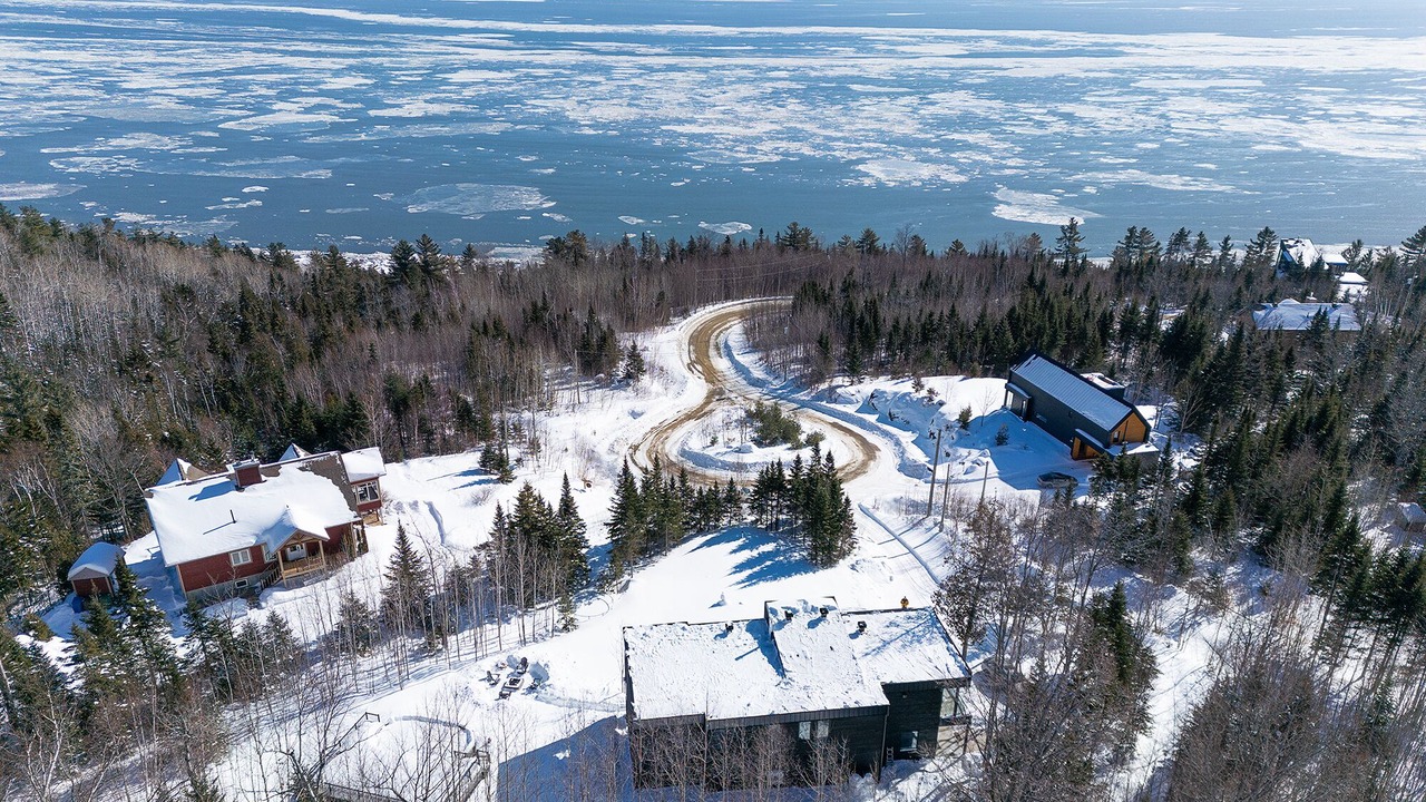 Photo of Others in Petite-Riviere-Saint-Francois