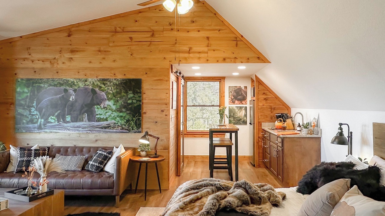 Photo of Bedroom in Dahlonega