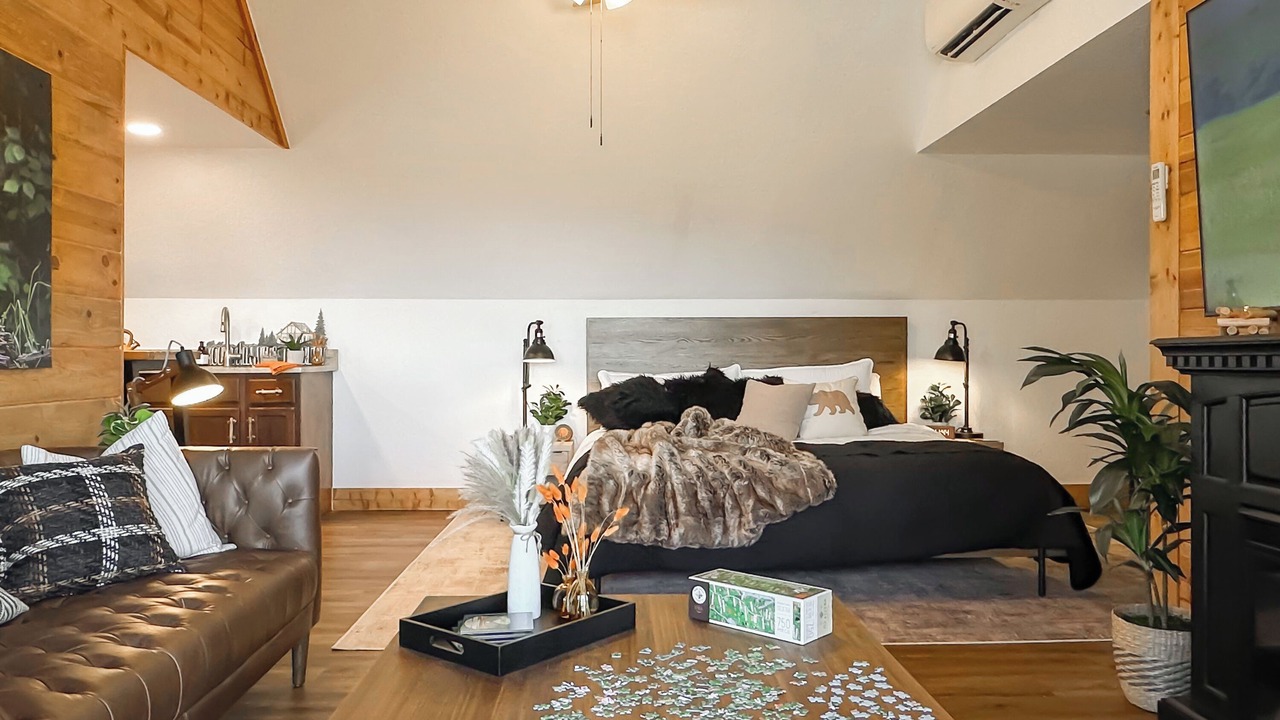 Photo of Bedroom in Dahlonega