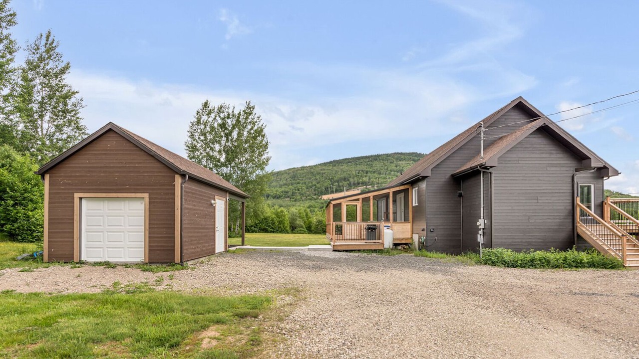 Photo of Others in Petite-Riviere-Saint-Francois