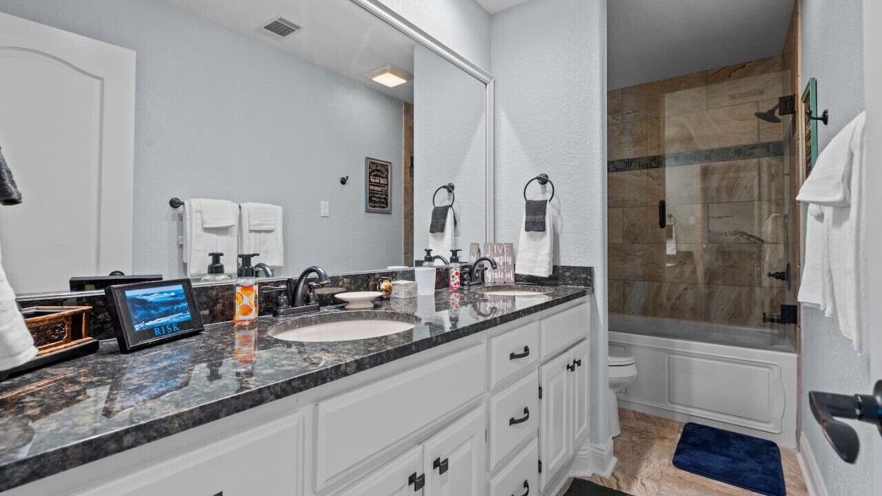 Photo of Bathroom in Hot Springs Village