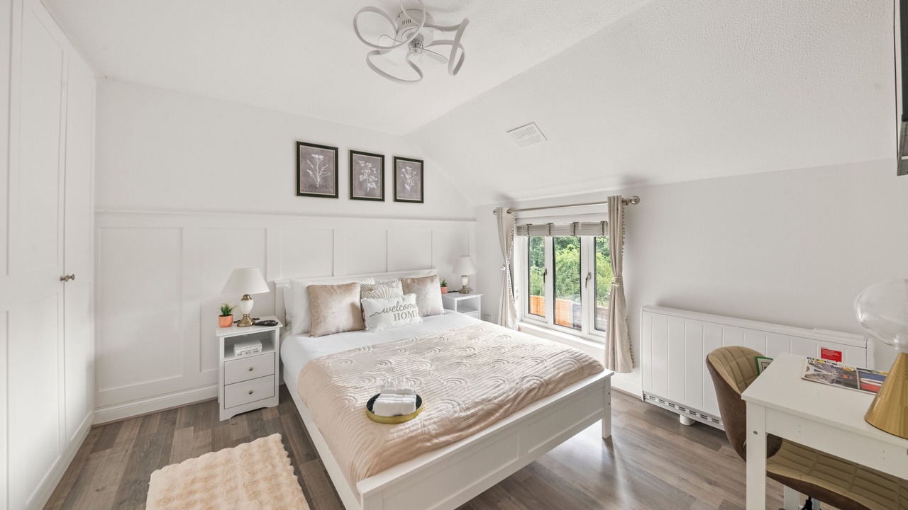 Photo of Bedroom in Datchet