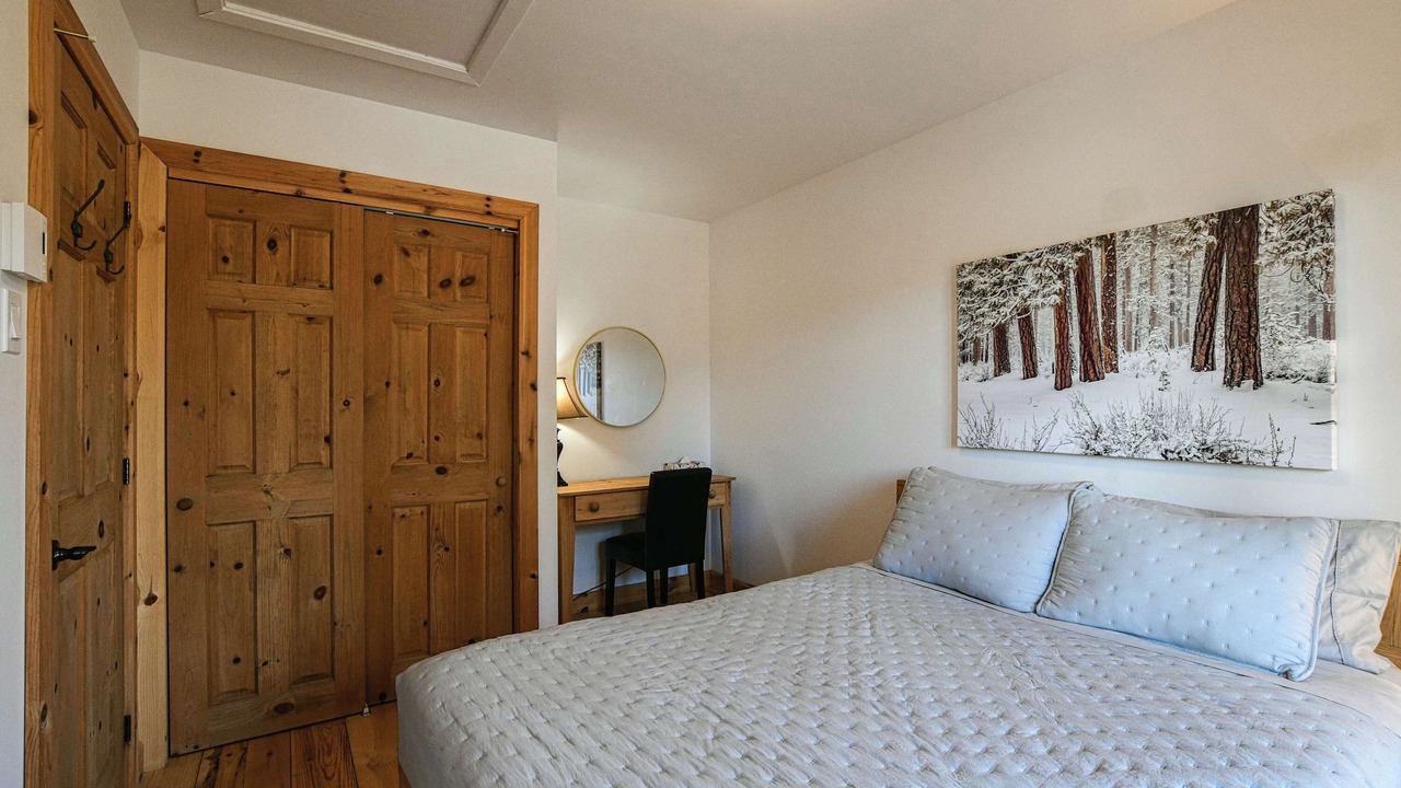 Photo of Bedroom in Pine Hill