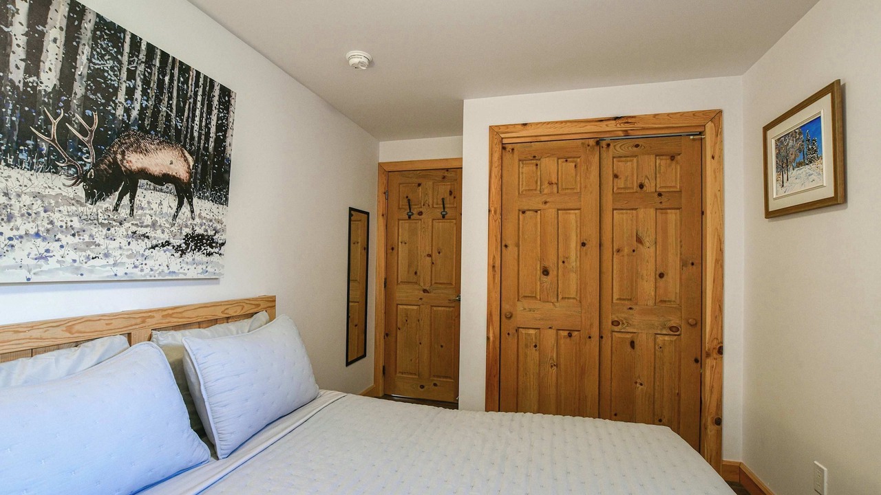 Photo of Bedroom in Pine Hill