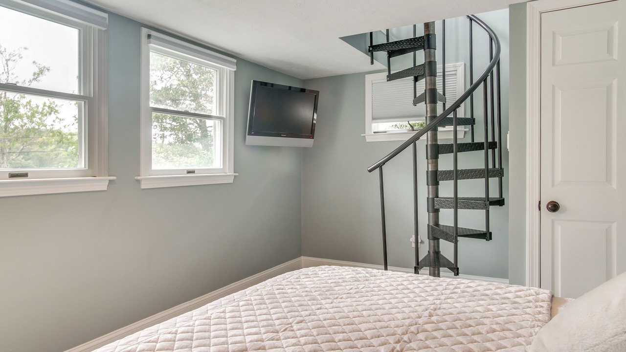 Photo of Bedroom in Mashpee