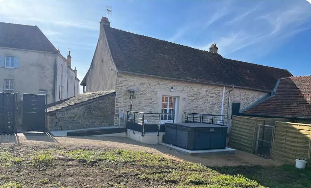 Photo of Others in Genouilly