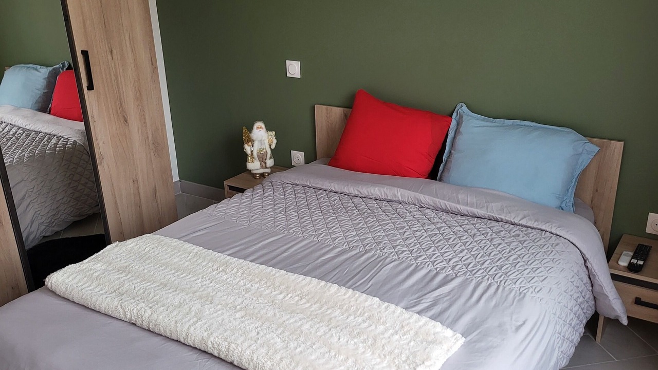 Photo of Bedroom in Bagnolet