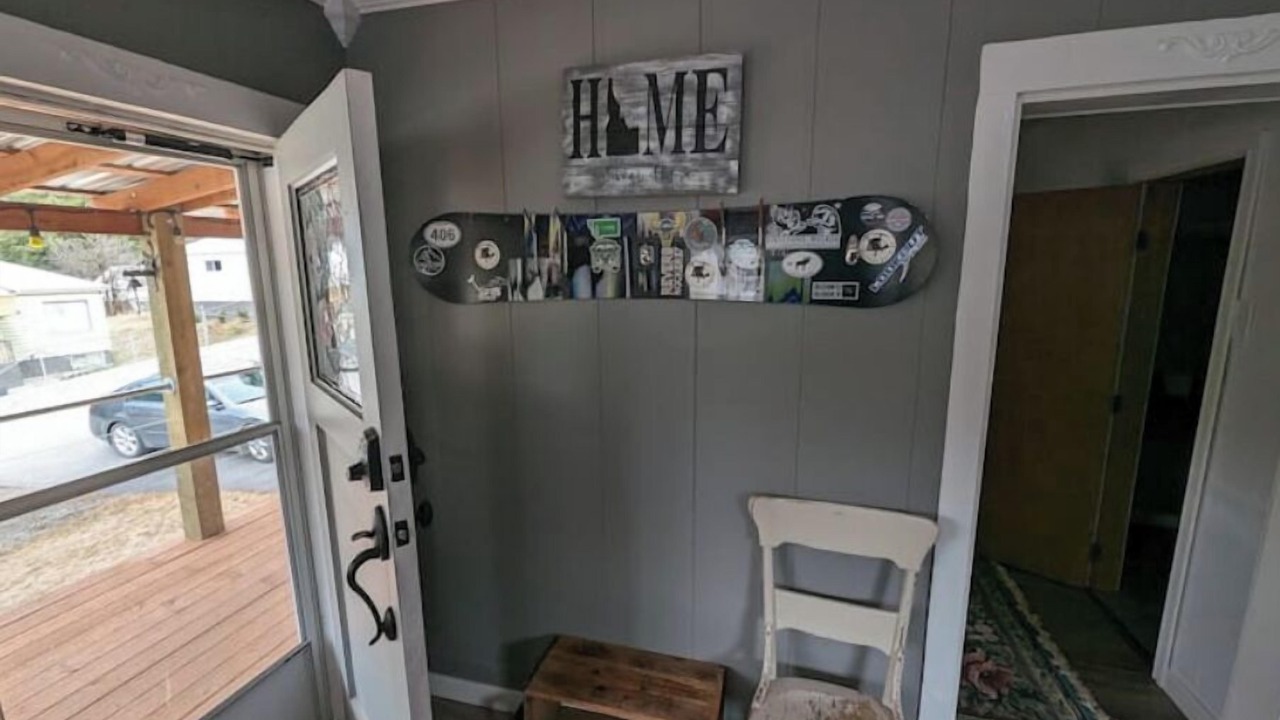 Photo of Others in Mullan