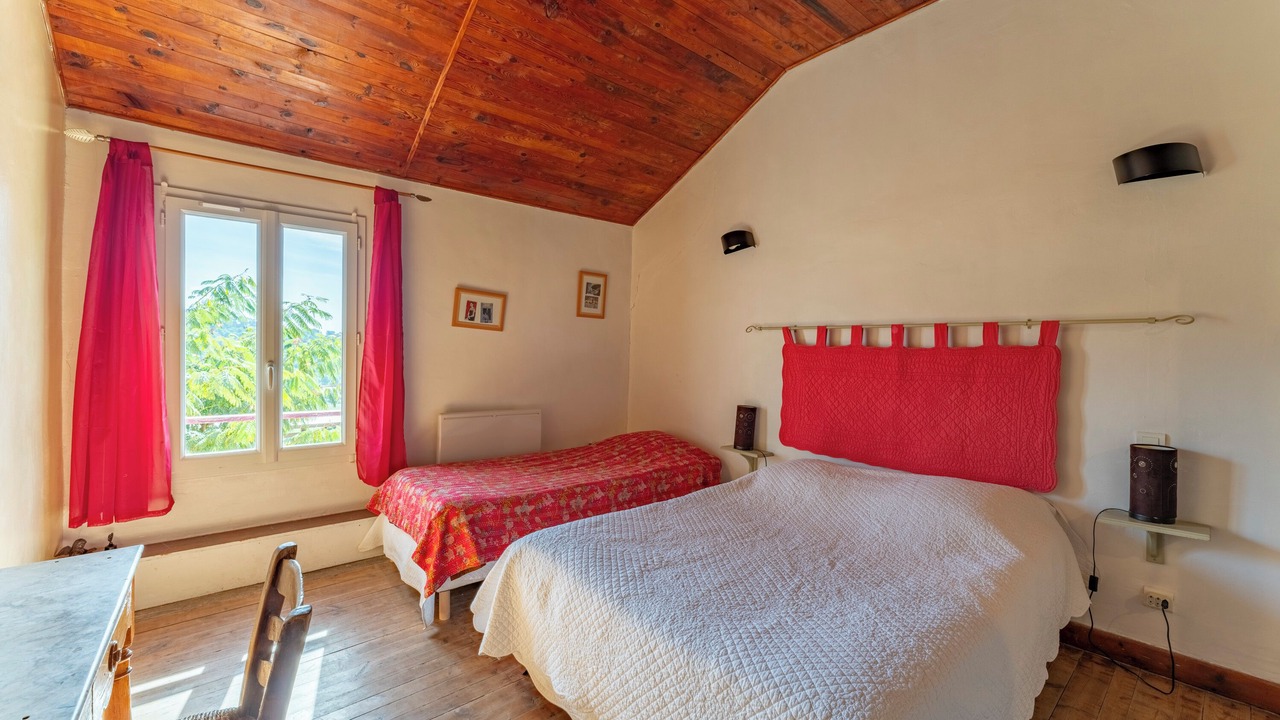 Photo of Bedroom in Villelaure