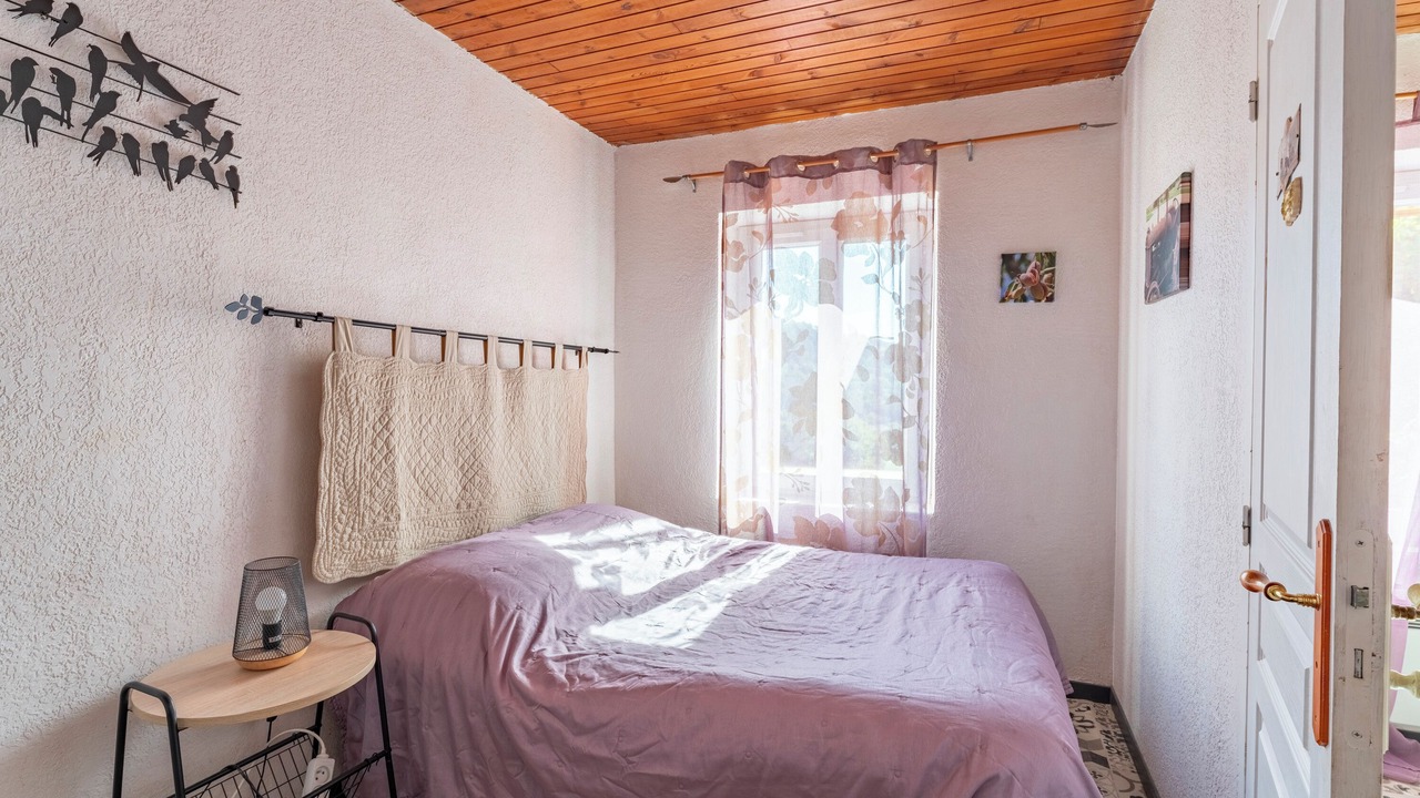 Photo of Bedroom in Villelaure