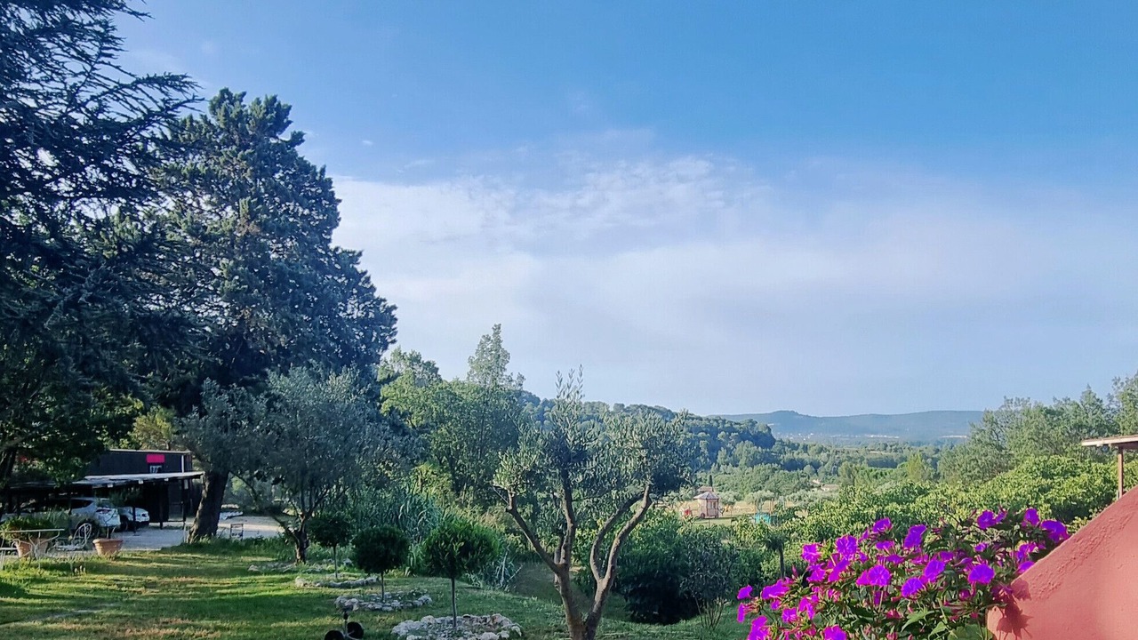 Photo of Outdoor in Villelaure