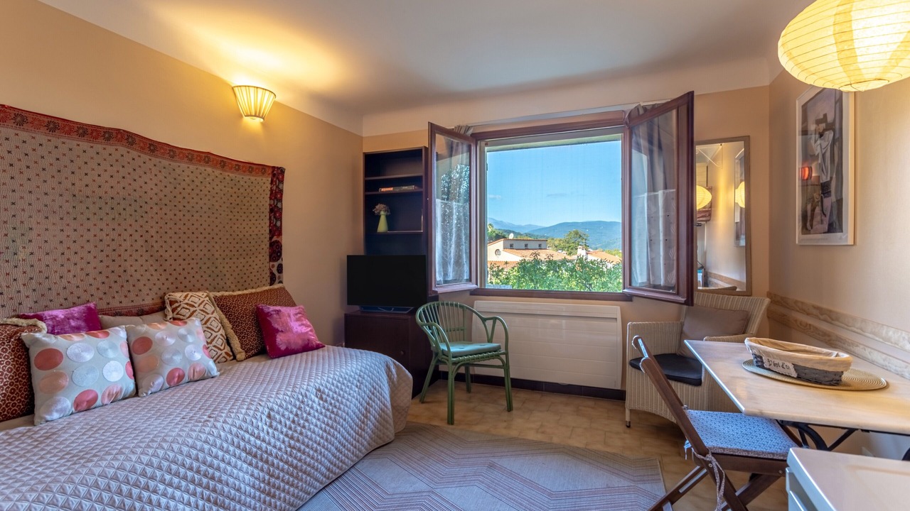 Photo of Bedroom in Ceret